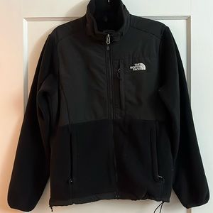 The North Face Womens Denali, Medium.
